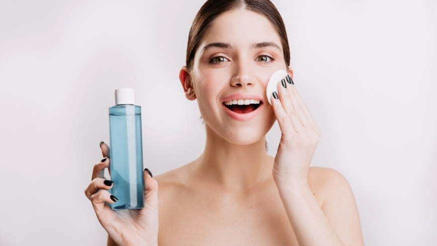 The Role of Toner in Your Daily Skincare Routine